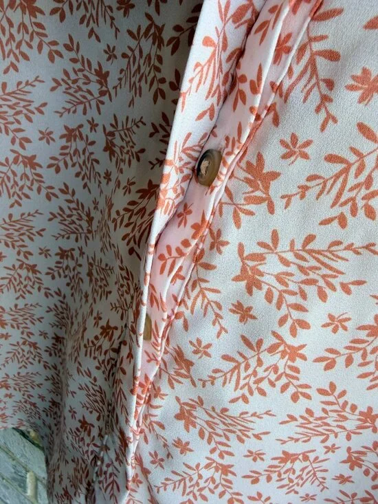 Jachs Girlfriend 3/4 Sleeve Button Up V-Neck Sheer Floral Blouse Women's Size S - Picture 8 of 9